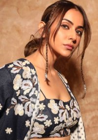 rakul preet singh_teluguvox_12